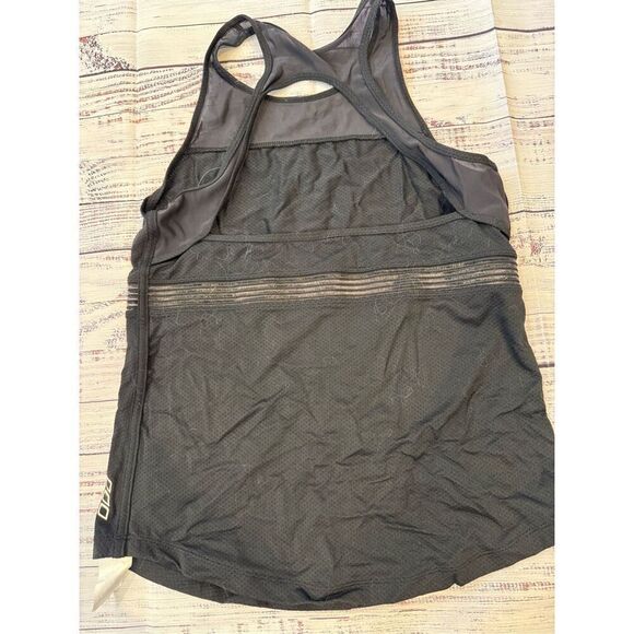 Lorna Jane Jessie Excel tank size medium excellent condition - Picture 5 of 7